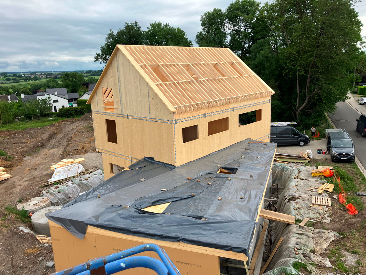 Construction bois CLT - Cross Laminated Timber ou bois lamellé-croisé une réalisation de AVLN à Ohey