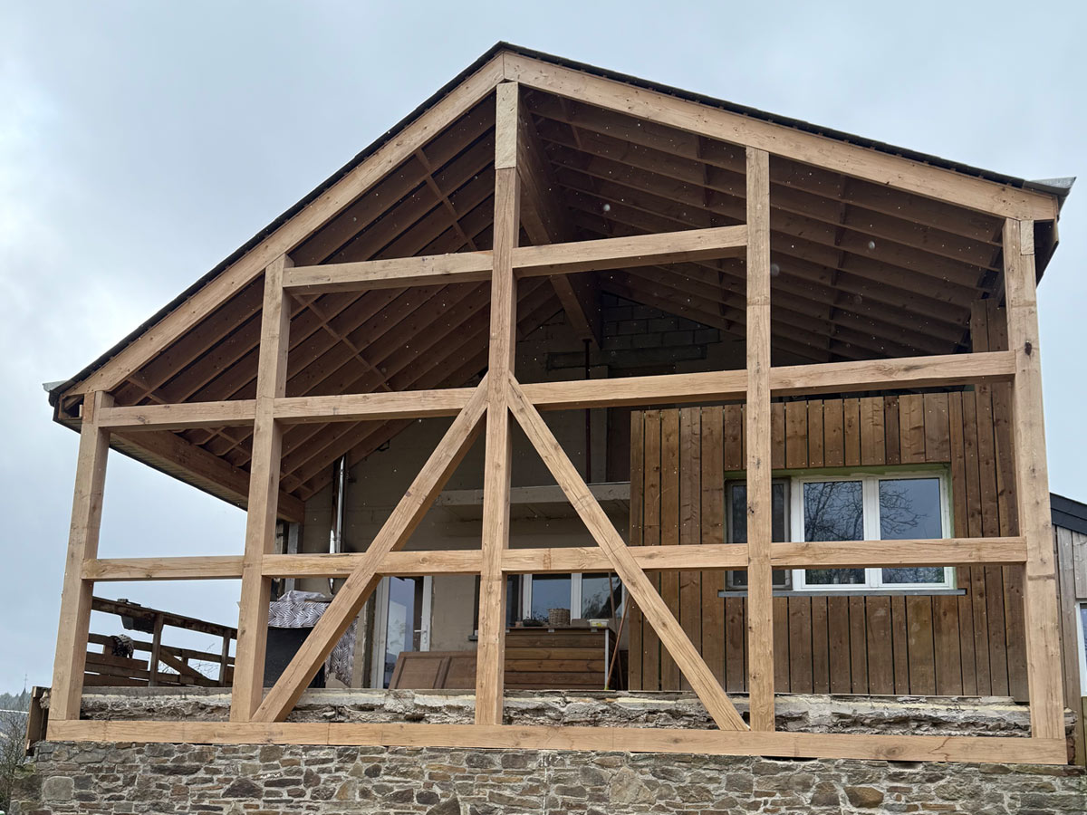 colombage en chêne massif. Une réalisation de AVLN
